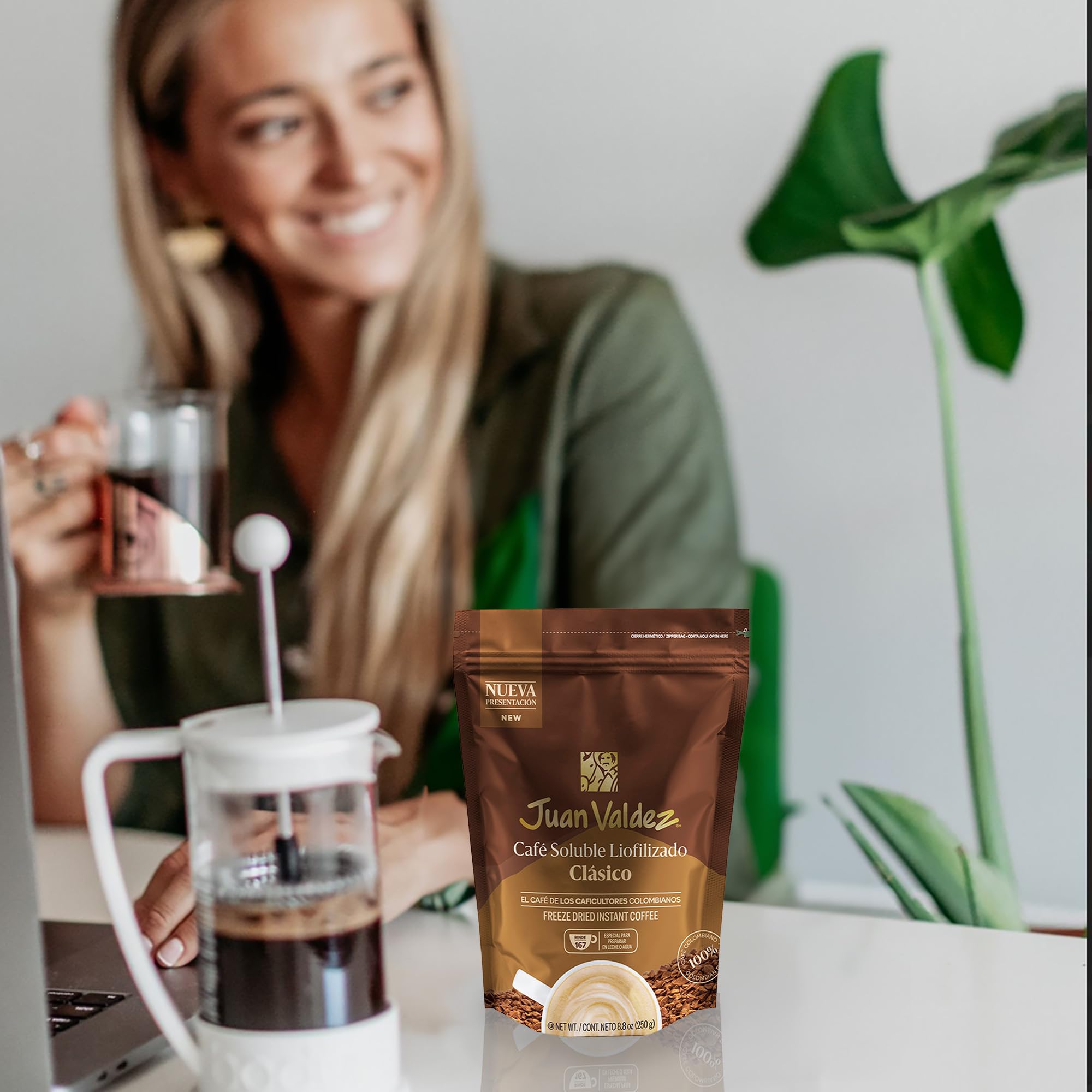 smooth-bold-flavor-instant-coffee