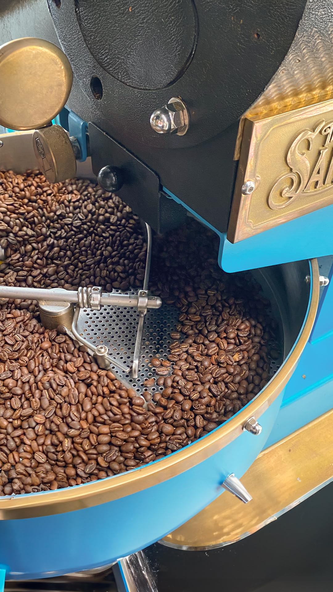 premium-whole-beans-cafe-quindio