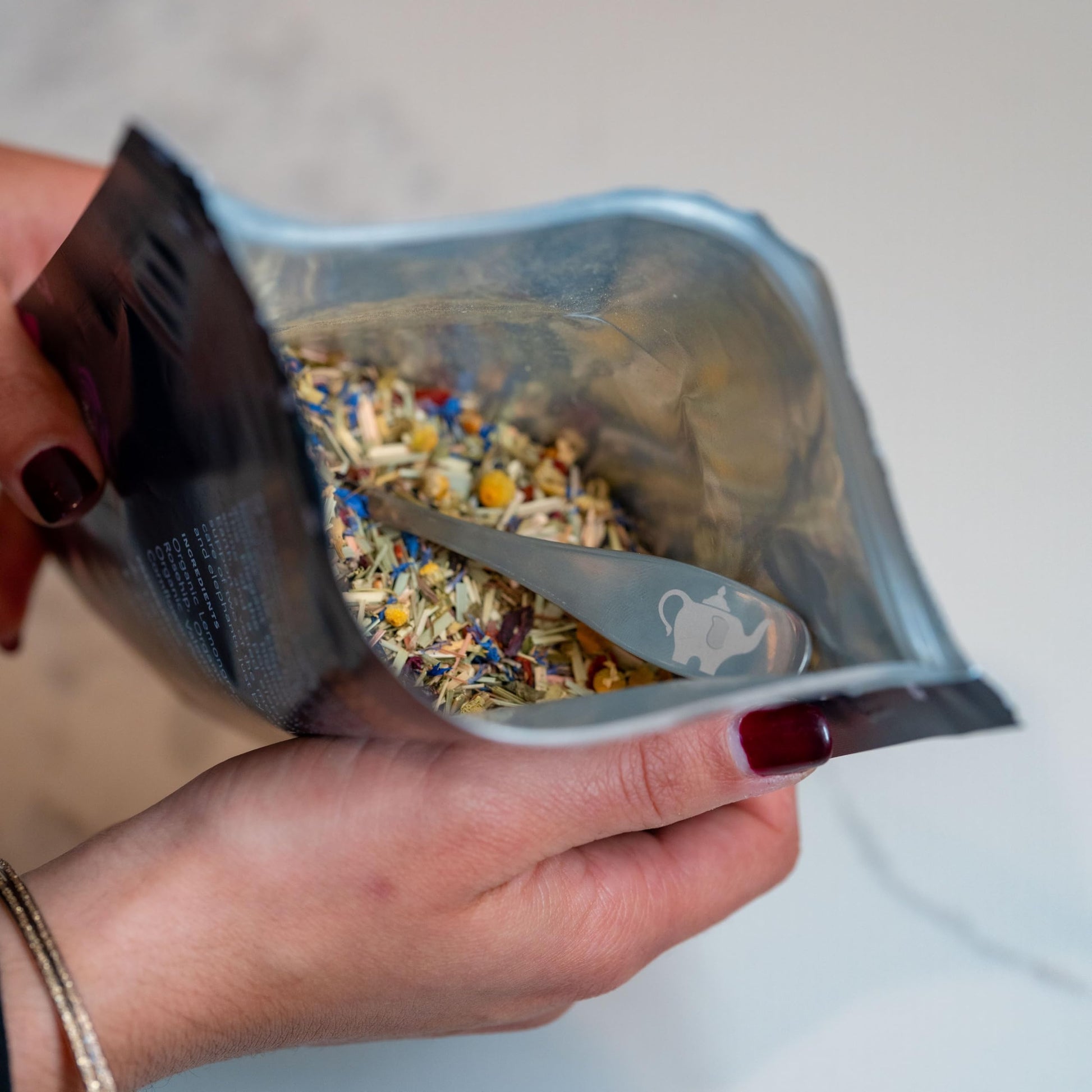 convenient-instant-tea-multi-serve